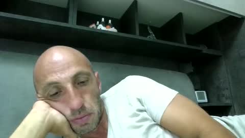 alex120475 online show from September 9, 9:26 pm