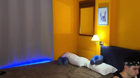 AlexDrew online show from December 14, 8:04 pm