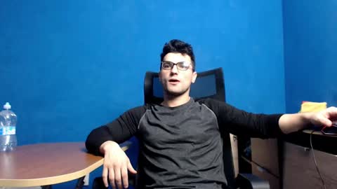 Alex online show from December 2, 3:29 am