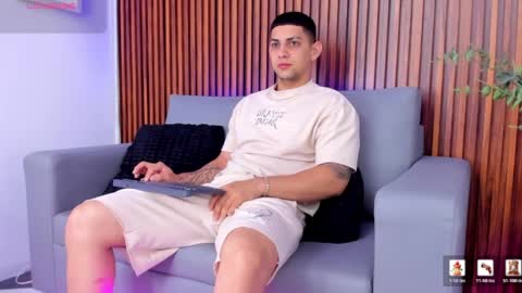 alex online show from April 9, 12:22 pm