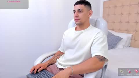 alex online show from January 7, 12:54 pm