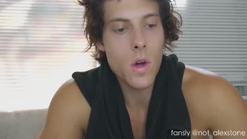 Alex Stone online show from October 31, 7:14 pm