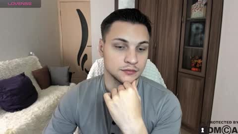 alex_milson online show from October 31, 7:58 pm