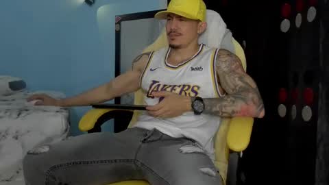 alex_sthorm online show from October 31, 3:40 am