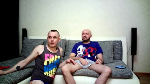 Alex and Tobey online show from December 15, 6:42 am