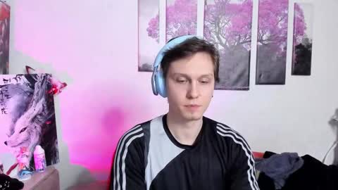 Alex WandHot online show from March 5, 1:39 pm