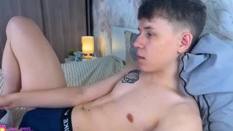 alex_wesker online show from December 18, 3:51 pm