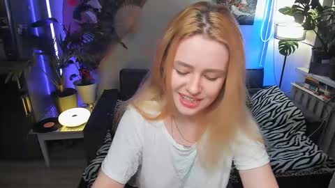 alexa_pirs online show from December 4, 9:25 pm