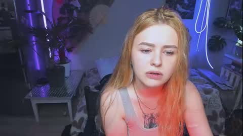 Snapshot of alexa_pirs chatting on October 2, 12:15 pm alexa_pirs online show from October 2, 12:15 pm