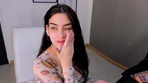 Alexa Thaylor online show from December 4, 3:44 pm