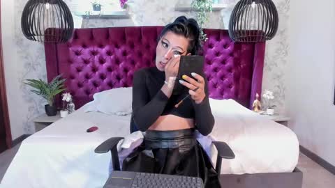 Snapshot of alexa_vandercloude chatting on March 7, 3:18 pm alexa_vandercloude online show from March 7, 3:18 pm
