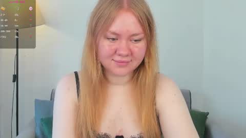 alexaabee online show from June 27, 8:31 am
