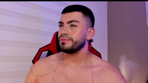 Alexander Diaz online show from May 2, 4:57 pm