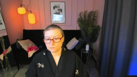 Alexandra online show from April 5, 8:39 pm