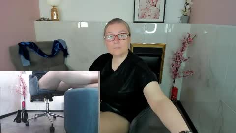 Alexandra online show from June 9, 2:17 pm