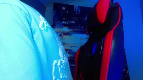 alexgiraldo__ online show from May 7, 2:07 am