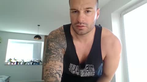 rey ale84 online show from December 5, 2:15 pm