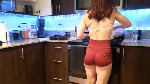 Alexi online show from December 11, 11:10 pm