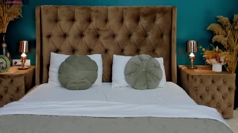 Alexis online show from April 4, 12:12 pm