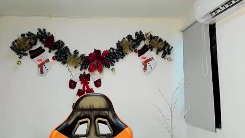 ALEXJ BLACK online show from January 9, 5:40 pm