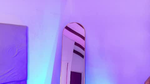 alexlamunequita online show from April 14, 11:30 pm