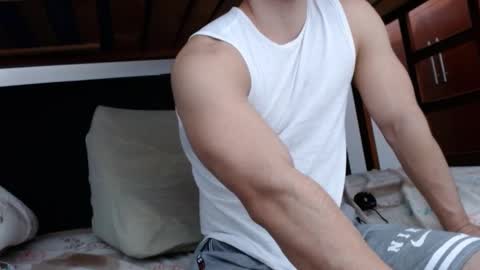 alexsb1998 online show from March 2, 6:27 am