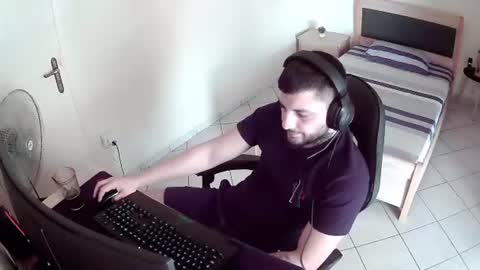 alexthepro00 online show from June 20, 2:12 pm
