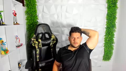 alex online show from January 14, 3:01 am