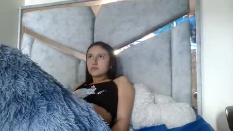 alex y luisa online show from June 20, 4:24 pm