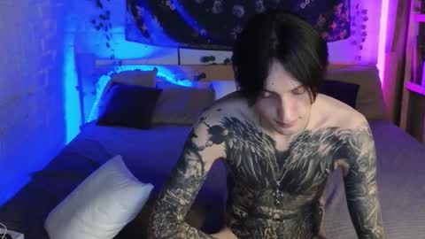 Alex online show from January 8, 5:08 pm