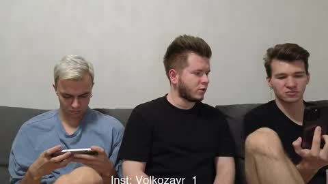 Snapshot of alexxx_d chatting on September 9, 7:58 pm AlexDimaIgor online show from September 9, 7:58 pm