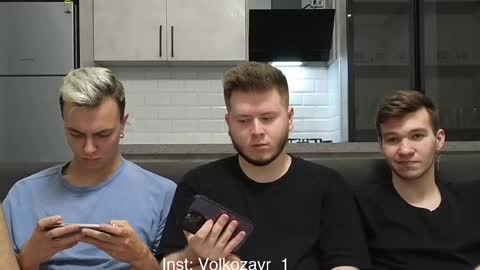 AlexDimaIgor online show from November 13, 8:22 pm