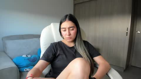 alexyferrer1 online show from November 11, 9:28 pm