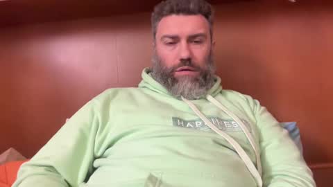 Snapshot of alfali chatting on March 9, 12:42 pm alfali online show from March 9, 12:42 pm