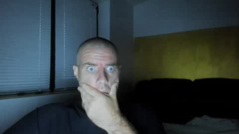alfiesolomons87 online show from June 15, 6:44 pm