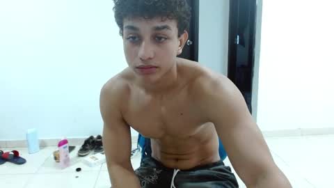 alfred_cantillo online show from December 14, 10:27 pm