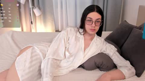 Alfreda online show from March 1, 12:20 pm