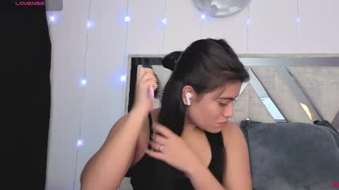 Carolina Join The Fan Club  online show from April 16, 12:00 am