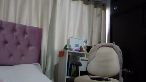 Snapshot of alia_lombardi chatting on December 11, 12:34 pm Alia      Anjali  online show from December 11, 12:34 pm