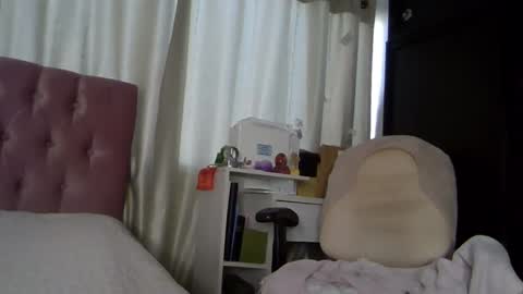 Snapshot of alia_lombardi chatting on December 5, 12:50 pm Alia      Anjali  online show from December 5, 12:50 pm