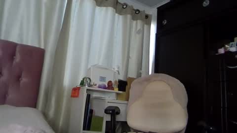 Snapshot of alia_lombardi chatting on December 4, 12:30 pm Alia      Anjali  online show from December 4, 12:30 pm