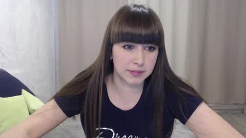 Snapshot of alice_59 chatting on December 5, 12:17 pm alice_59 online show from December 5, 12:17 pm