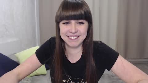 Snapshot of alice_59 chatting on December 23, 3:00 pm alice_59 online show from December 23, 3:00 pm