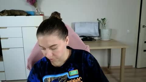 Snapshot of alice_________________________ chatting on September 21, 10:25 pm Alice online show from September 21, 10:25 pm