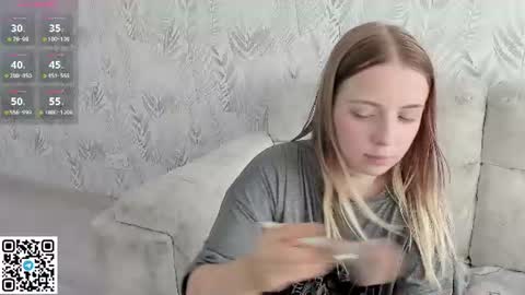 alice_halle online show from July 24, 7:05 am