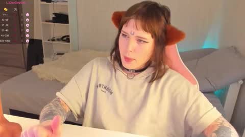  Alice  online show from October 6, 1:29 pm