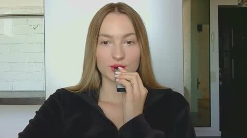 Snapshot of alice_sweet_01 chatting on September 25, 11:17 am Alice online show from September 25, 11:17 am