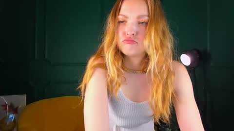 Alice  online show from October 14, 1:58 pm