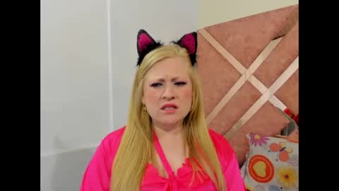 alicecat01 online show from November 27, 6:32 am