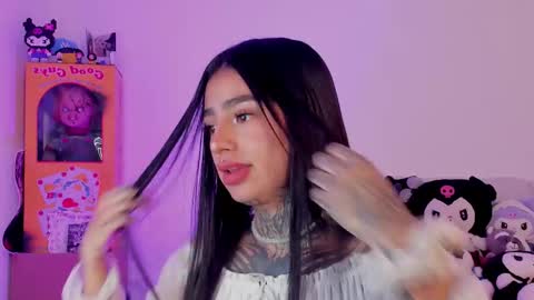 Alice  online show from December 15, 11:01 pm